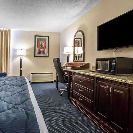 Quality Inn Schaumburg - Chicago Near The Mall Eksteriør bilde