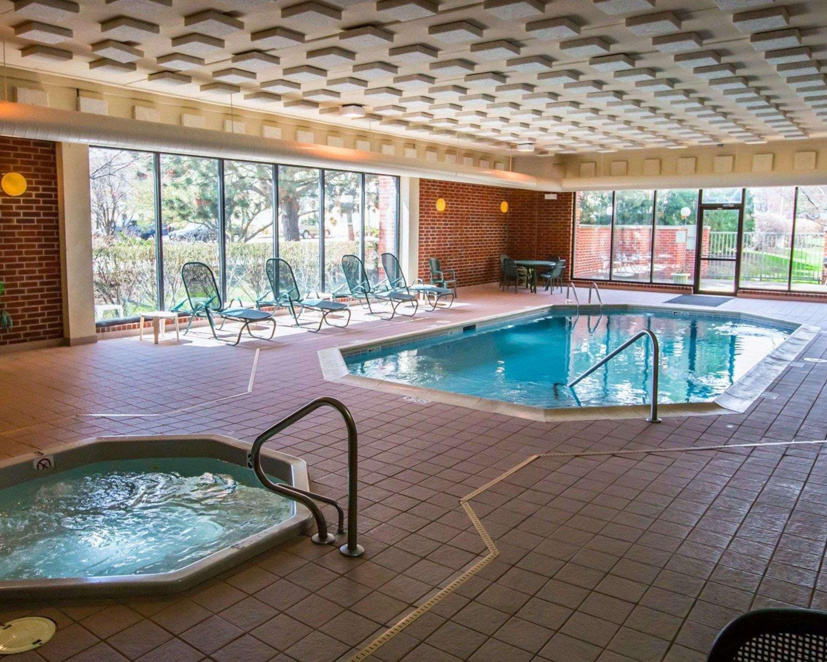 Quality Inn Schaumburg - Chicago Near The Mall Eksteriør bilde