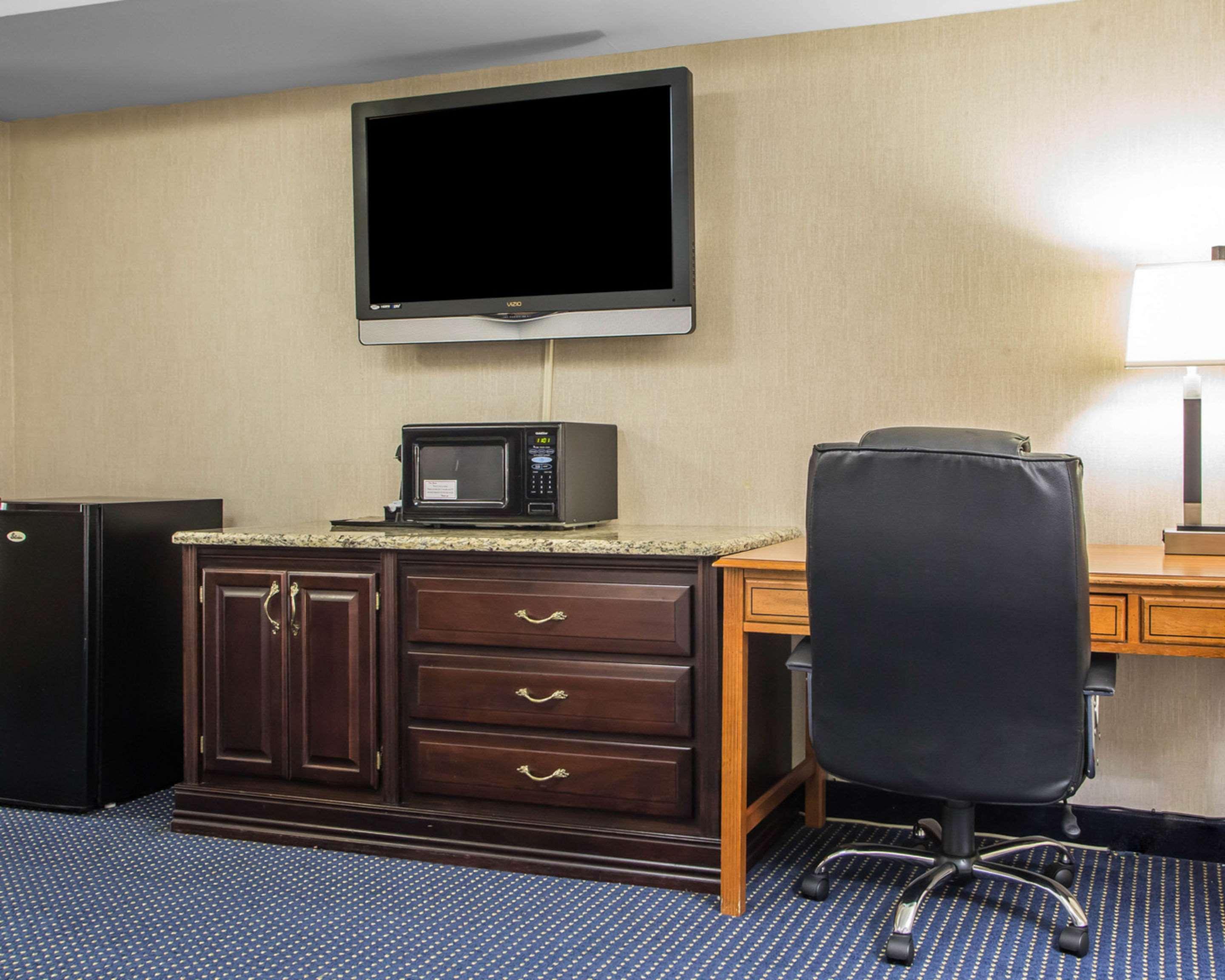 Quality Inn Schaumburg - Chicago Near The Mall Eksteriør bilde