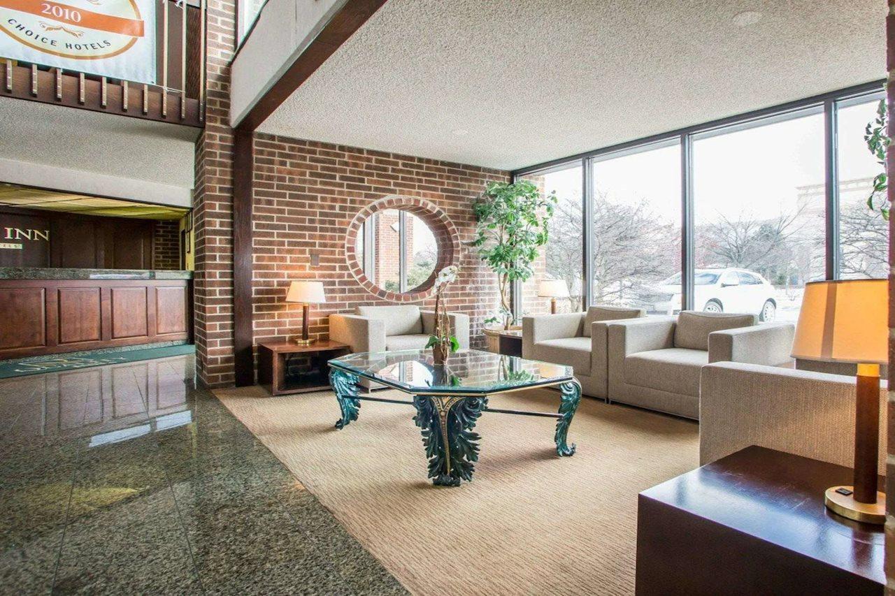 Quality Inn Schaumburg - Chicago Near The Mall Eksteriør bilde