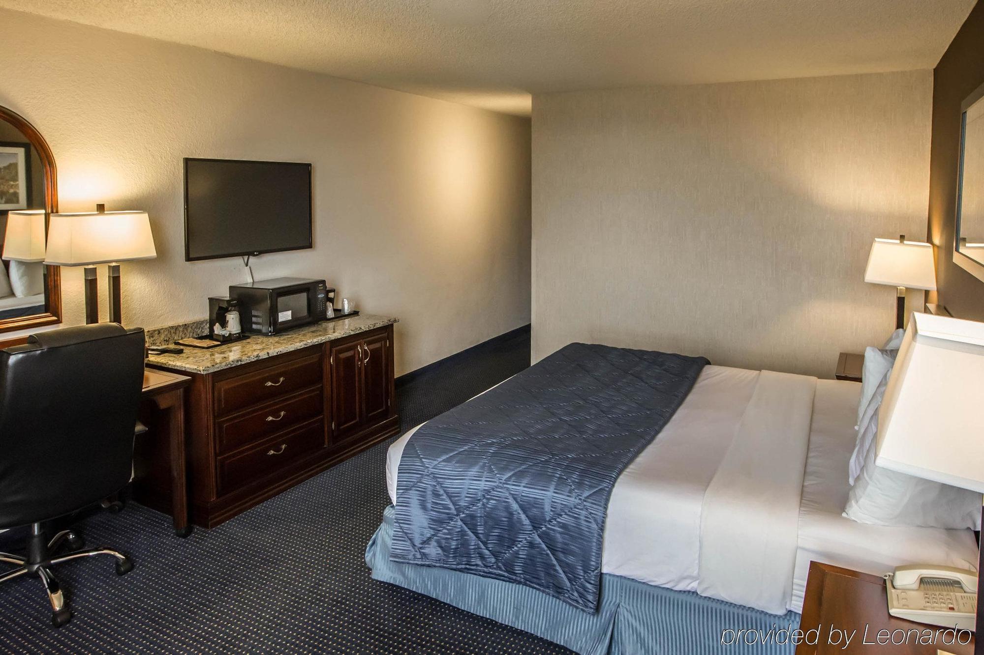 Quality Inn Schaumburg - Chicago Near The Mall Eksteriør bilde