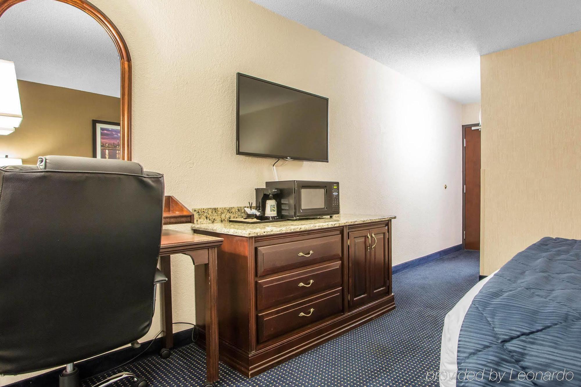 Quality Inn Schaumburg - Chicago Near The Mall Eksteriør bilde