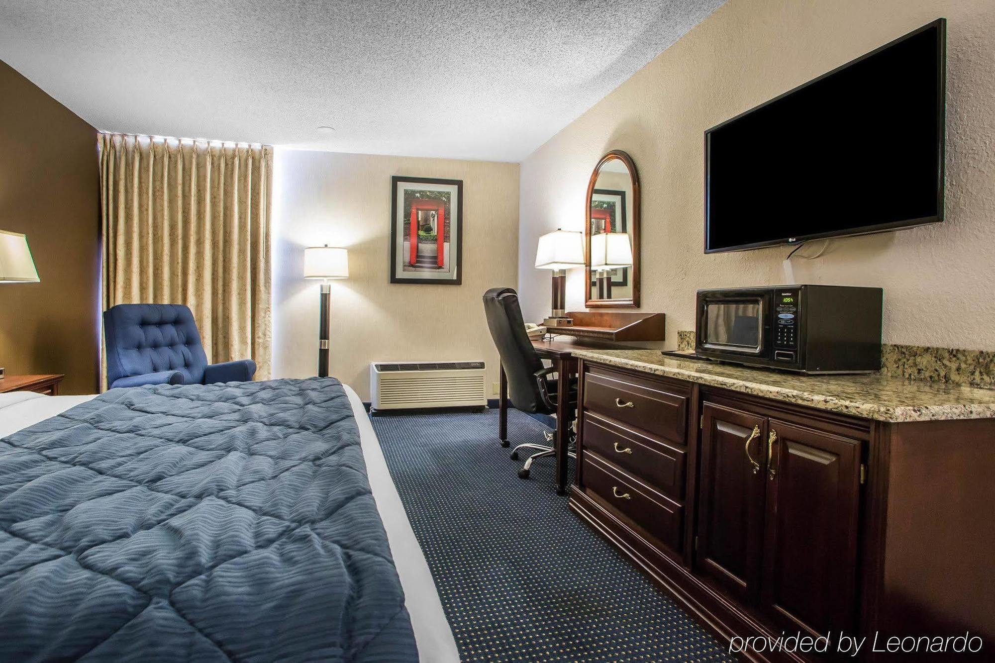 Quality Inn Schaumburg - Chicago Near The Mall Eksteriør bilde