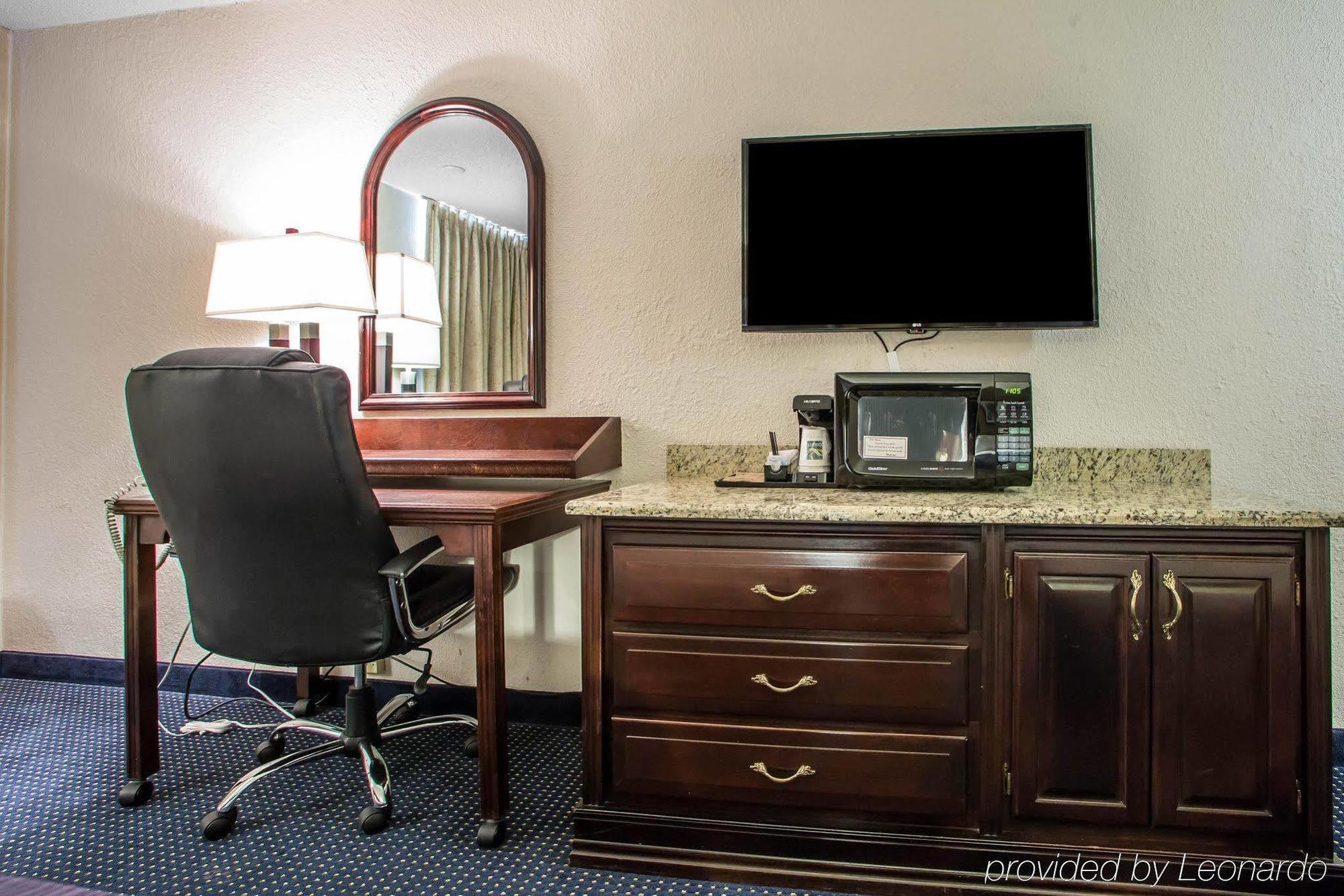 Quality Inn Schaumburg - Chicago Near The Mall Eksteriør bilde